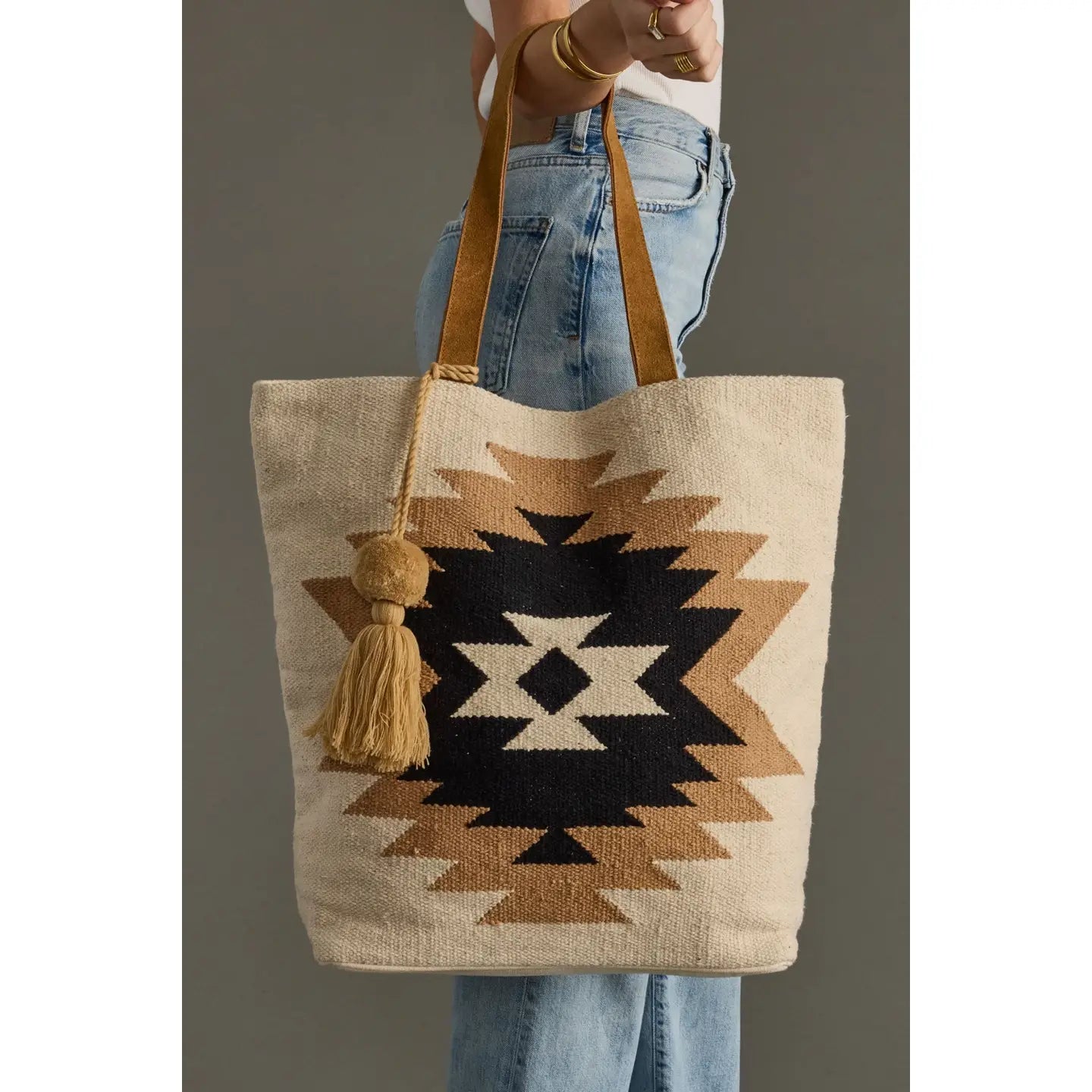 Clint Tote