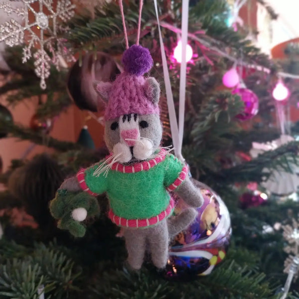 Mistletoe Meows Cat Ornament