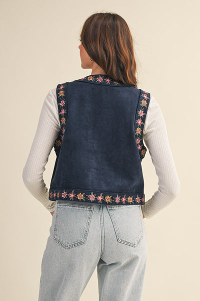 Elsa Vest
