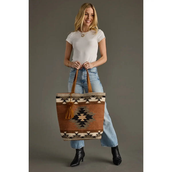 Annie Tote