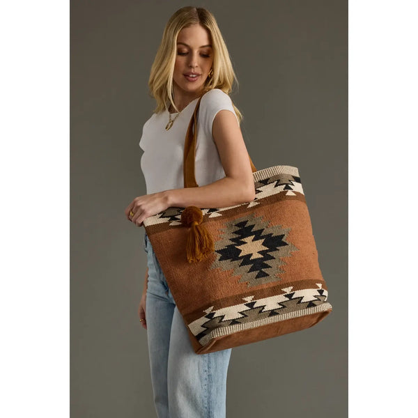 Annie Tote