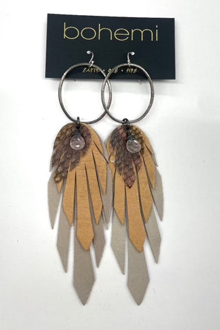 Iris Pluma Earrings