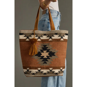 Annie Tote
