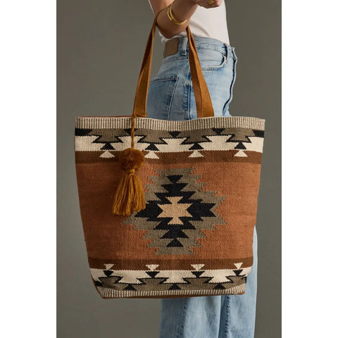 Annie Tote