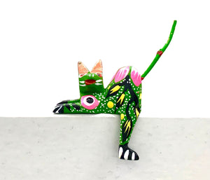 Cat on the Wall Figurine